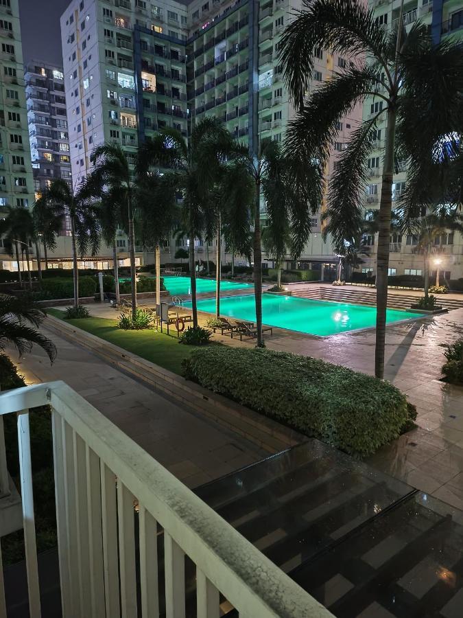 Amigo's Place At Sea Residences Manila