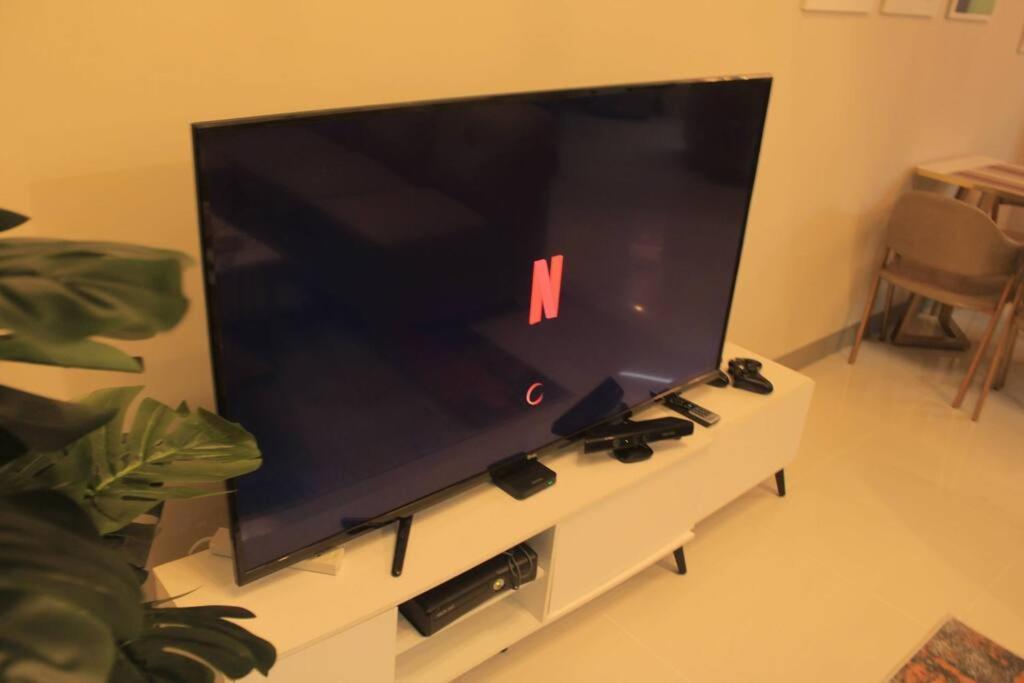 A2j Luxury 3br Near Uptown Mall Bgc Taguig Apartment *