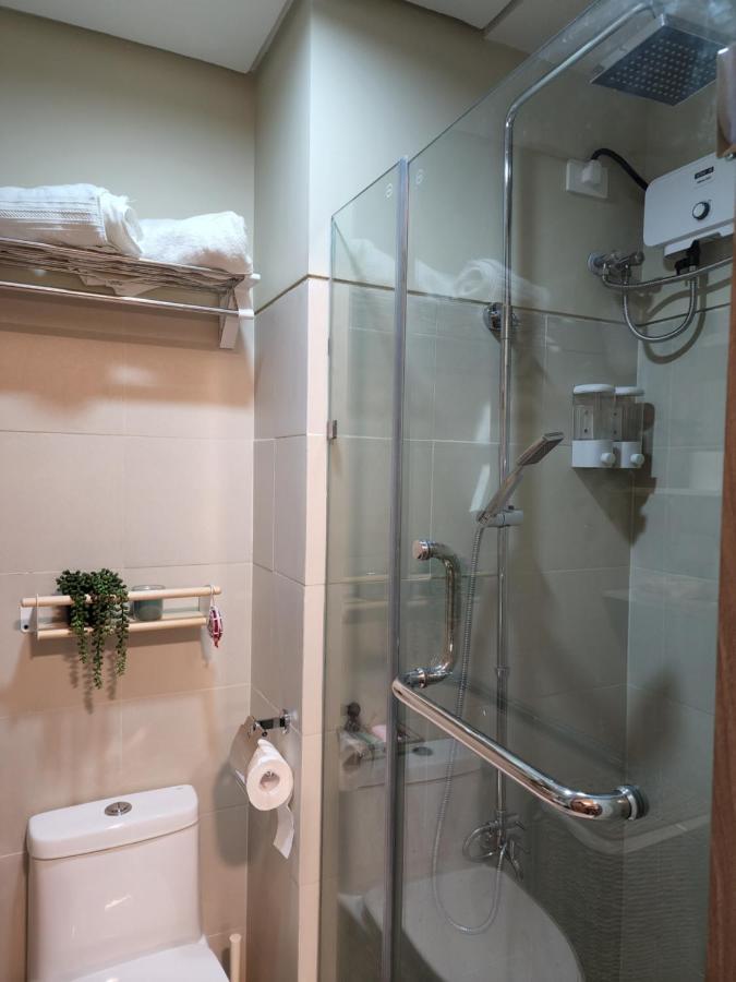 Serene Suites At S Residences Moa Complex Manila