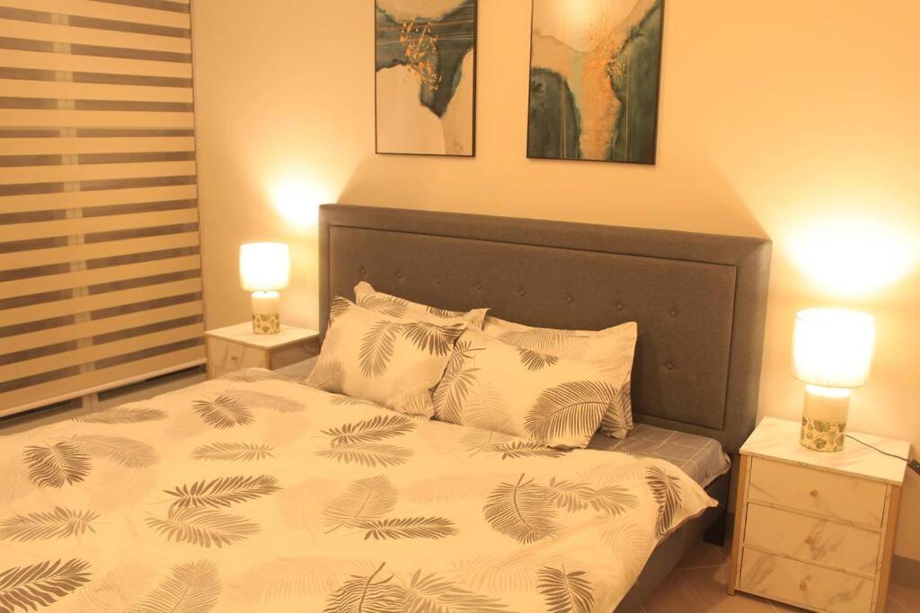A2j Luxury 3br Near Uptown Mall Bgc Taguig