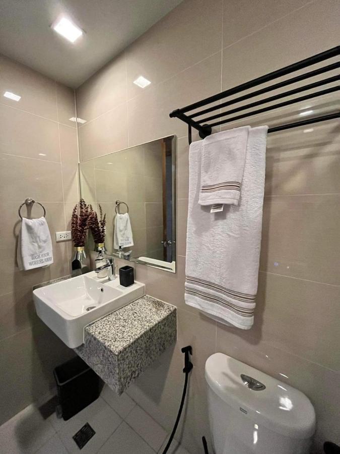 The Florence Mckinley Staycation Apartment Manila