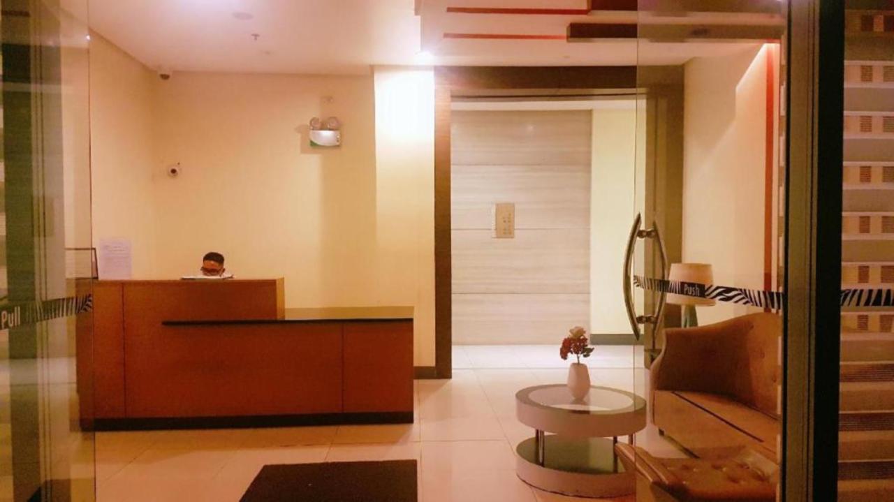 Del's Condotel * Manila