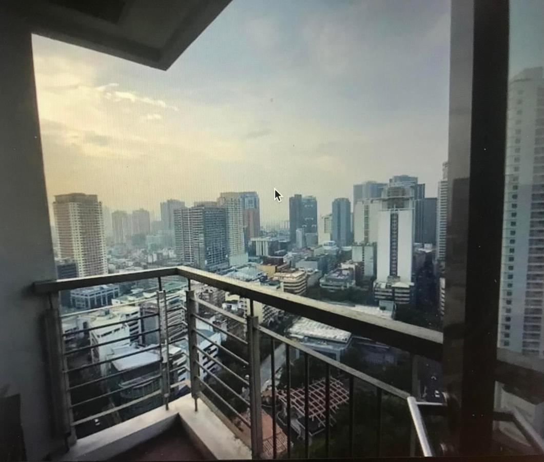 Apartment Cozy Place With View At Greenbelt Makati *