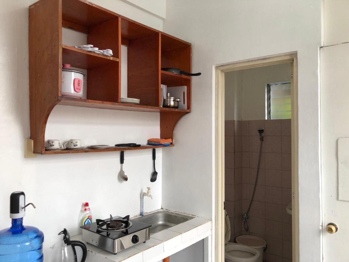 The Mansion - 2 Pax Solo Budget Near Airport Terminal Manila