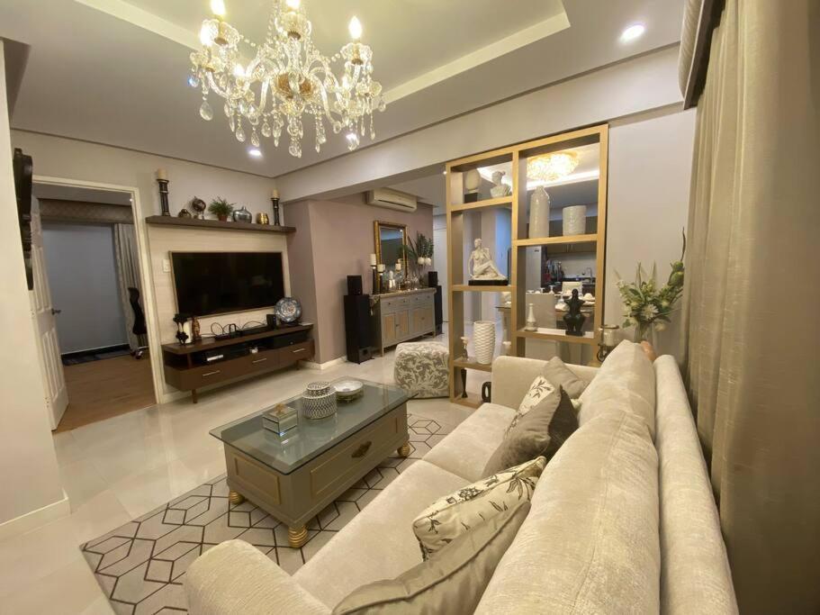 Fully Furnished 3br With Wide Balcony * Manila