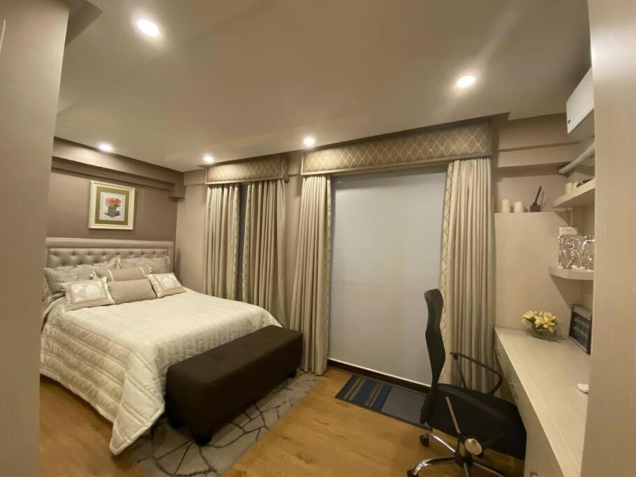 Fully Furnished 3br With Wide Balcony