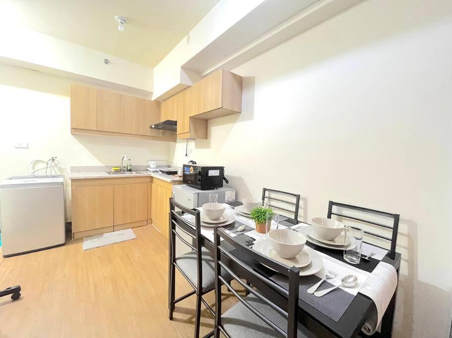 Location And Spacious 1br W/ Wi-fi At Brixton Place, Pasig Apartment Manila