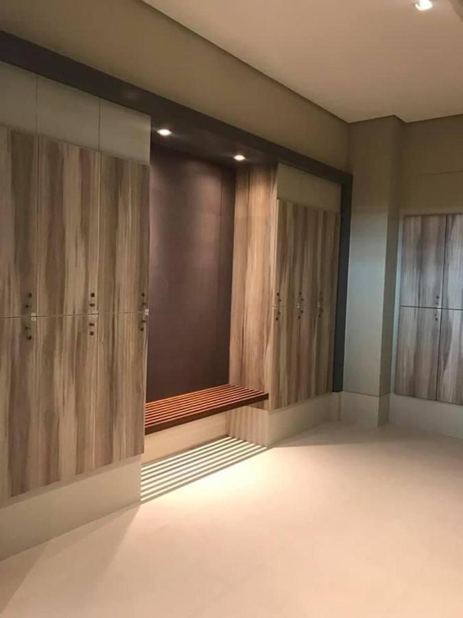 Apartment At Viceroy T4 Florence Way