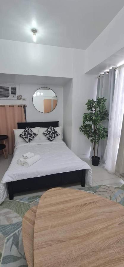 At Viceroy T4 Florence Way Apartment *