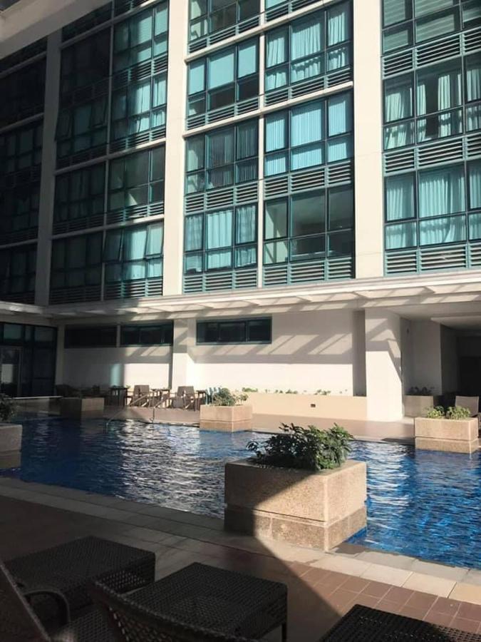 At Viceroy T4 Florence Way Apartment Manila