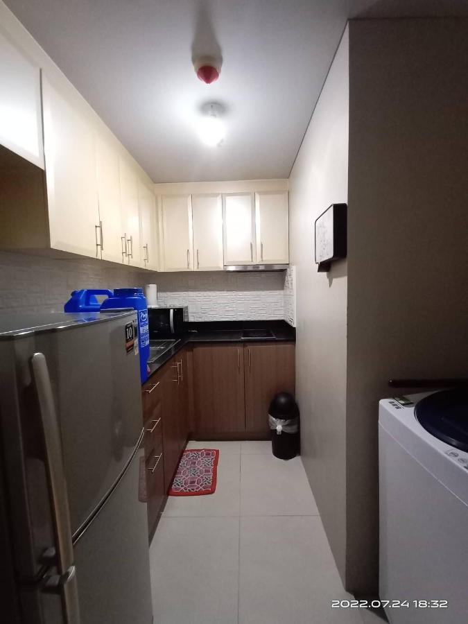 Unit Right Across Naia 3 * Manila