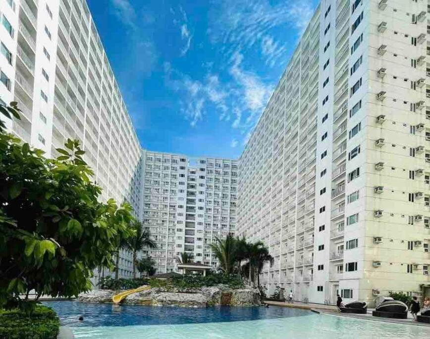 Luxury Seaside Sunset View At Sm Mall Of With Free Parking *