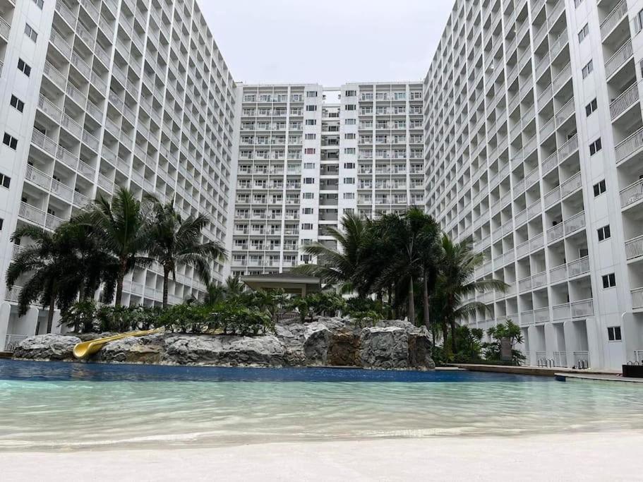 Luxury Seaside Sunset View At Sm Mall Of With Free Parking Apartment *