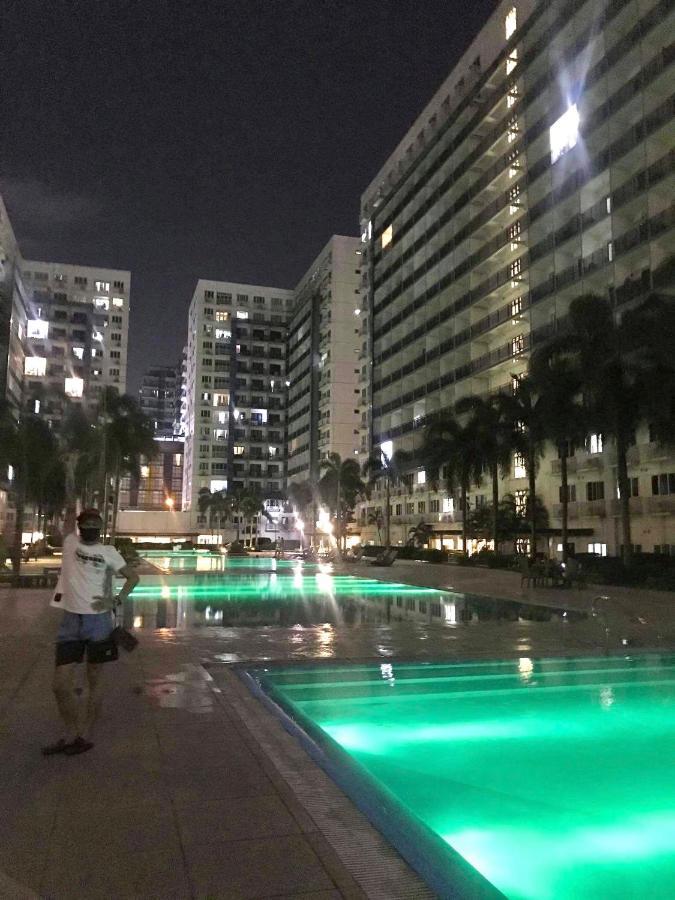 The Right Key @ Sea Residences * Manila