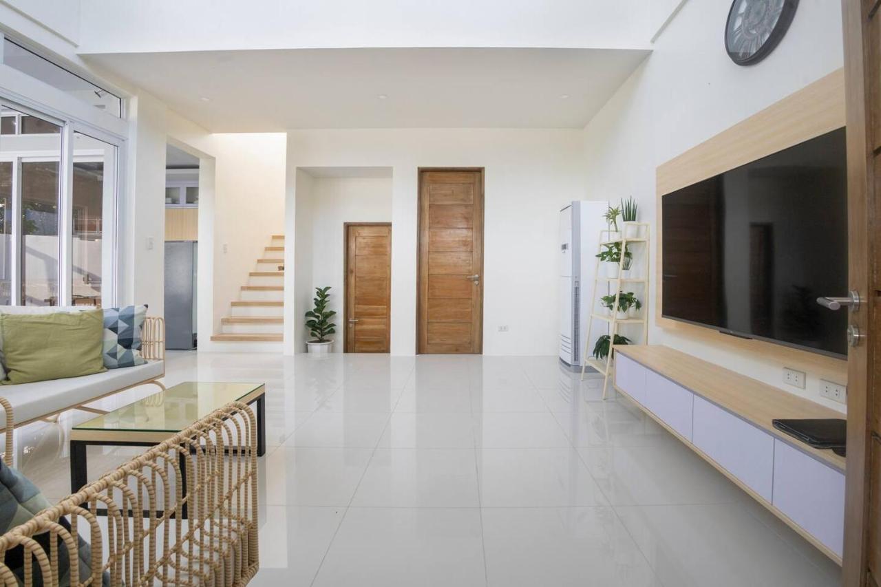 Addie's Place Camella Homes 2d Muntinlupa Villa Manila