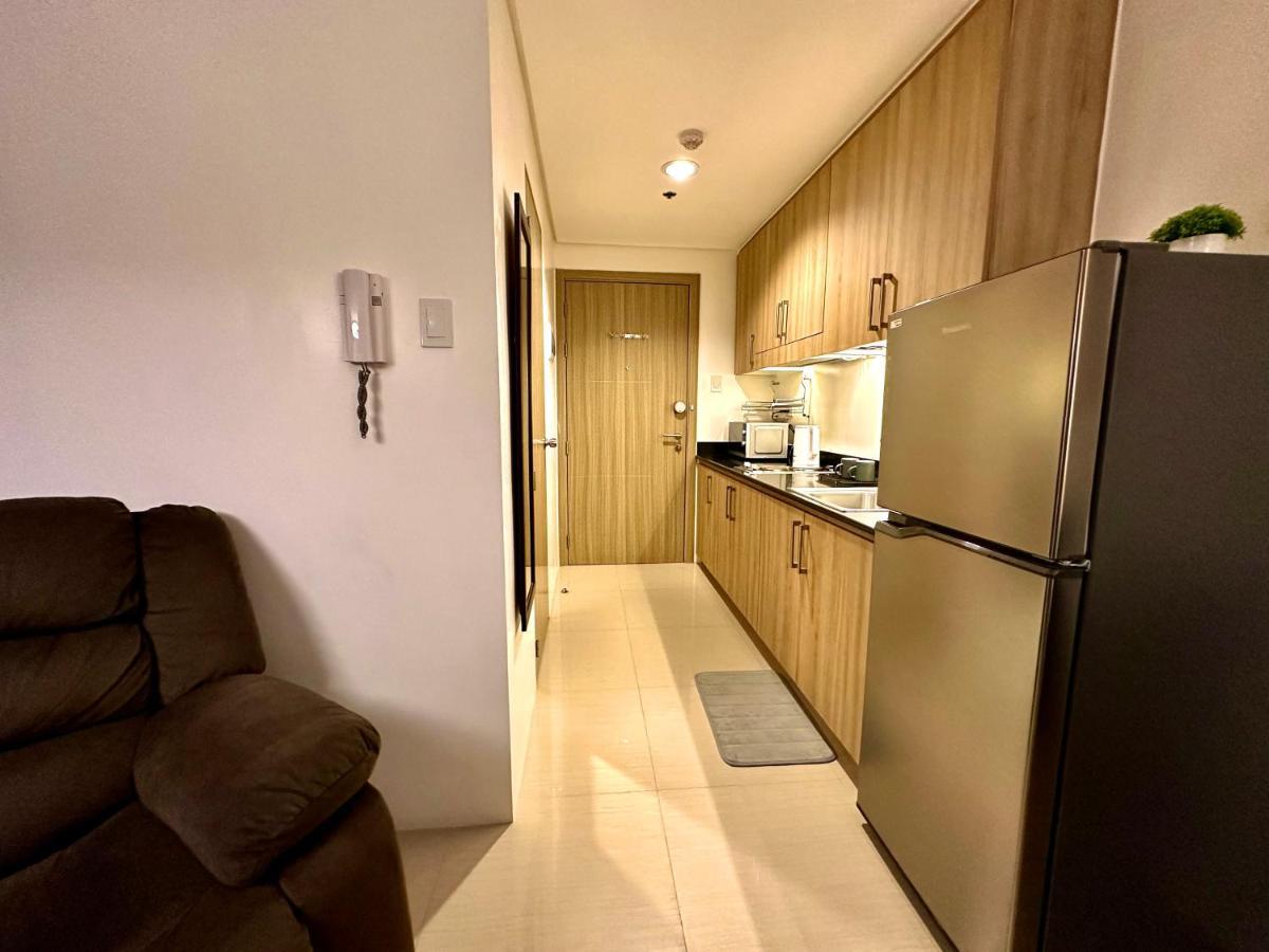 Luxury Seaside Sunset View At Sm Mall Of With Free Parking Apartment *