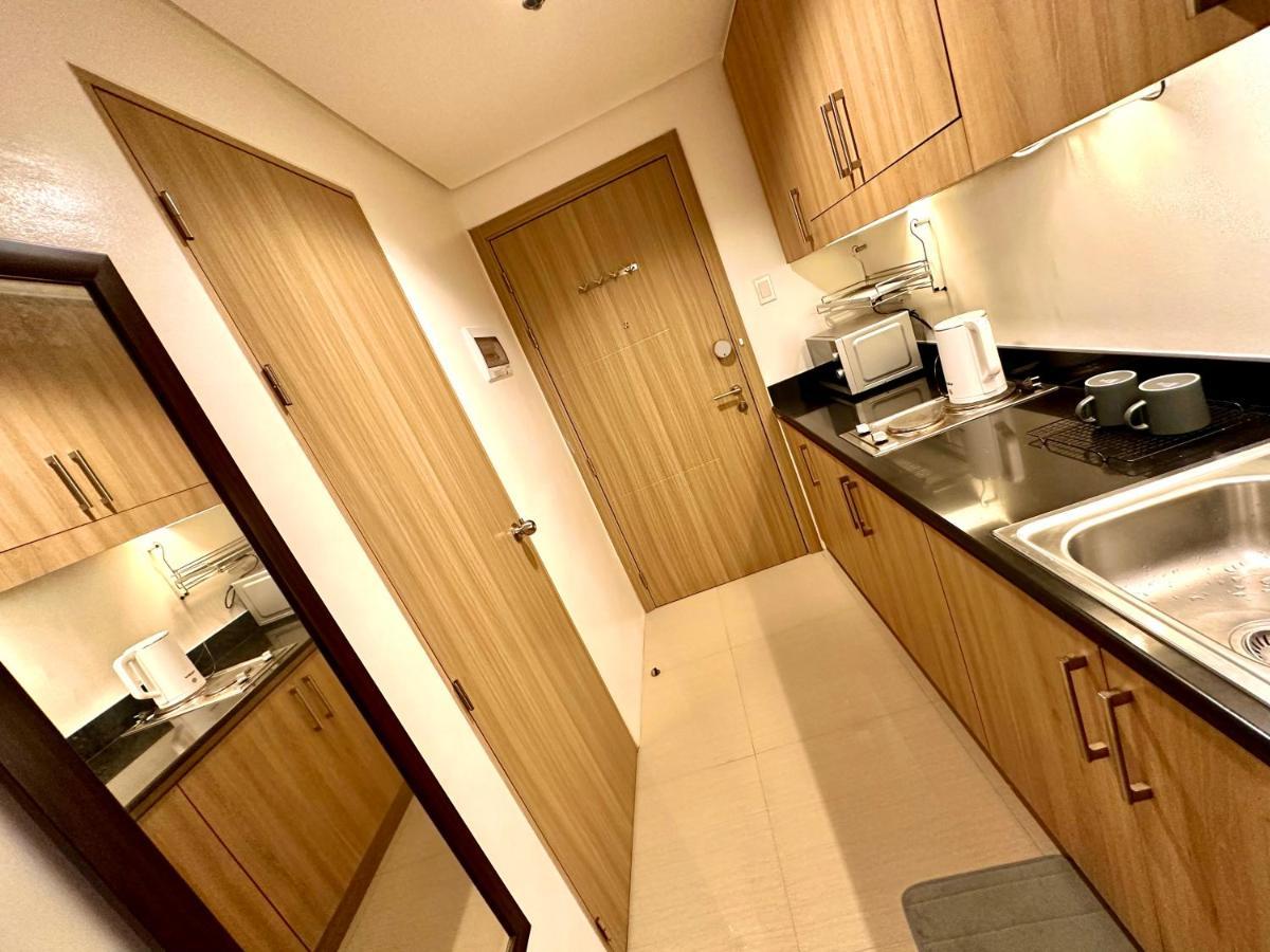 Luxury Seaside Sunset View At Sm Mall Of With Free Parking Apartment *