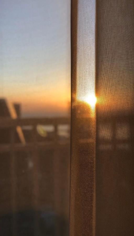 Apartment Luxury Seaside Sunset View At Sm Mall Of With Free Parking Manila