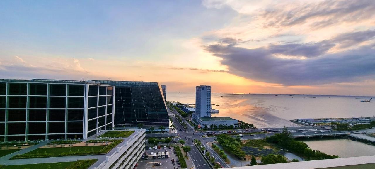 Apartment Luxury Seaside Sunset View At Sm Mall Of With Free Parking Manila