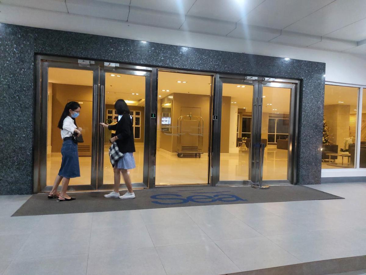 Apartment Amigo's Place At Sea Residences Manila