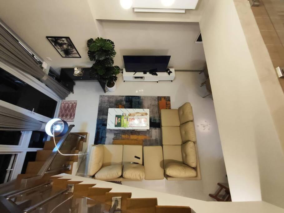 Apartment A2j Luxury 3br Near Uptown Mall Bgc Taguig *