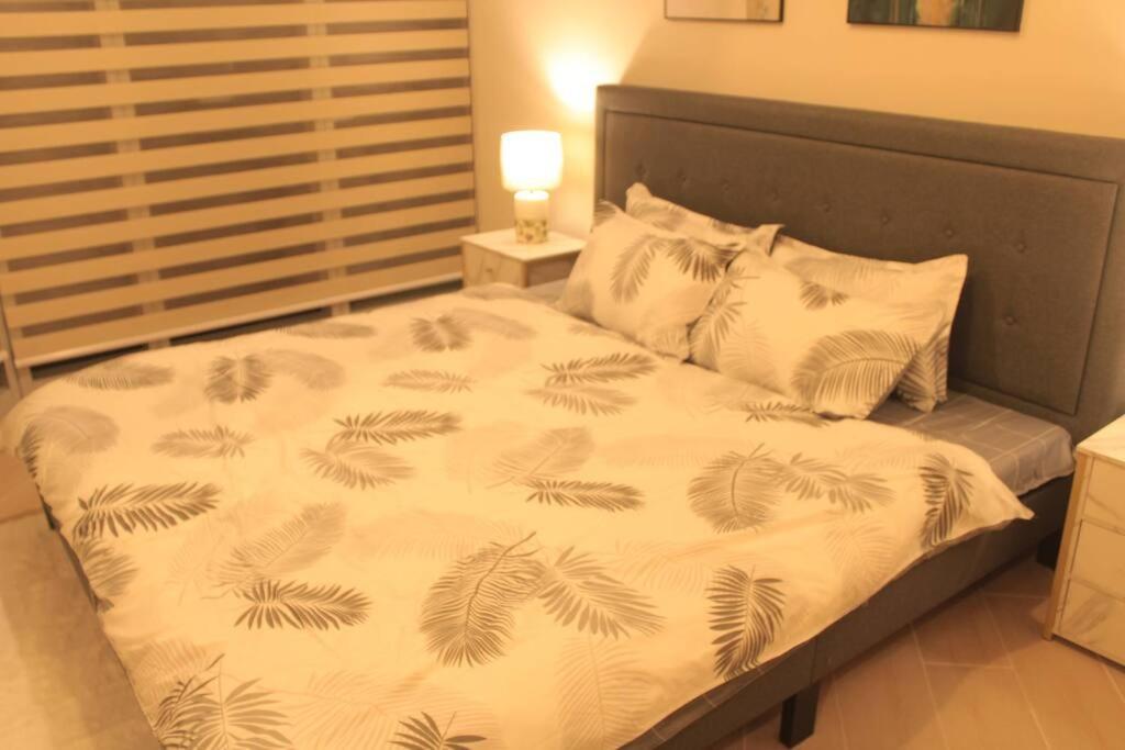 A2j Luxury 3br Near Uptown Mall Bgc Taguig Apartment *