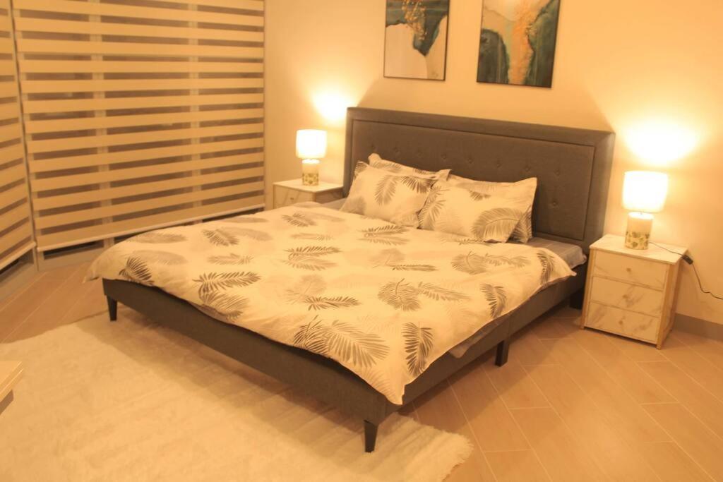 Apartment A2j Luxury 3br Near Uptown Mall Bgc Taguig *