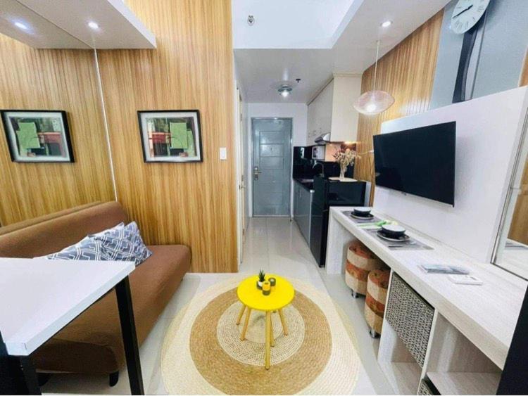 Elegant Condotel At Grass * Manila