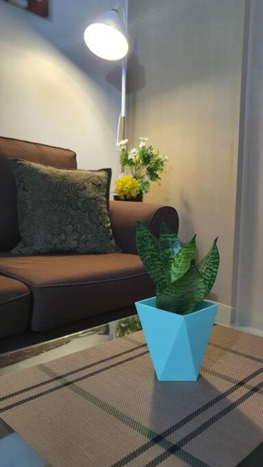 Cherolds Place Lovely 1 Bedroom With Balcony *