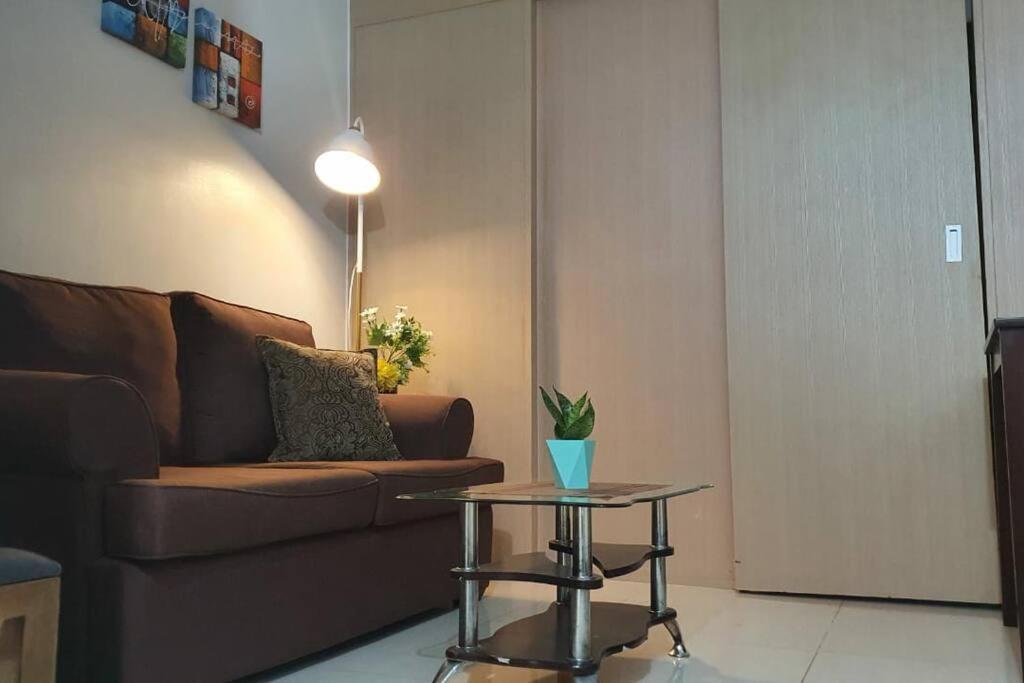 Cherolds Place Lovely 1 Bedroom With Balcony Apartment *