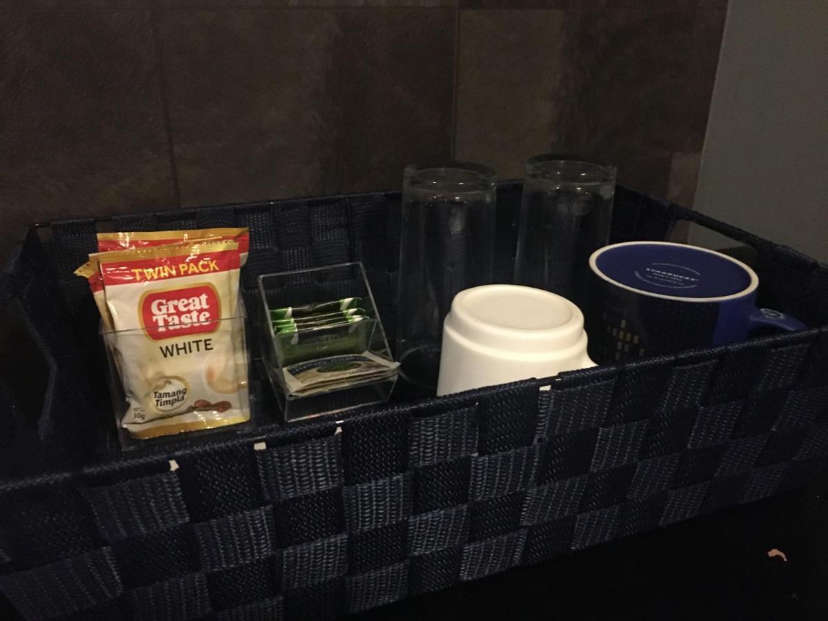 Cozy Near Naia With Wifi, Pool And Balcony