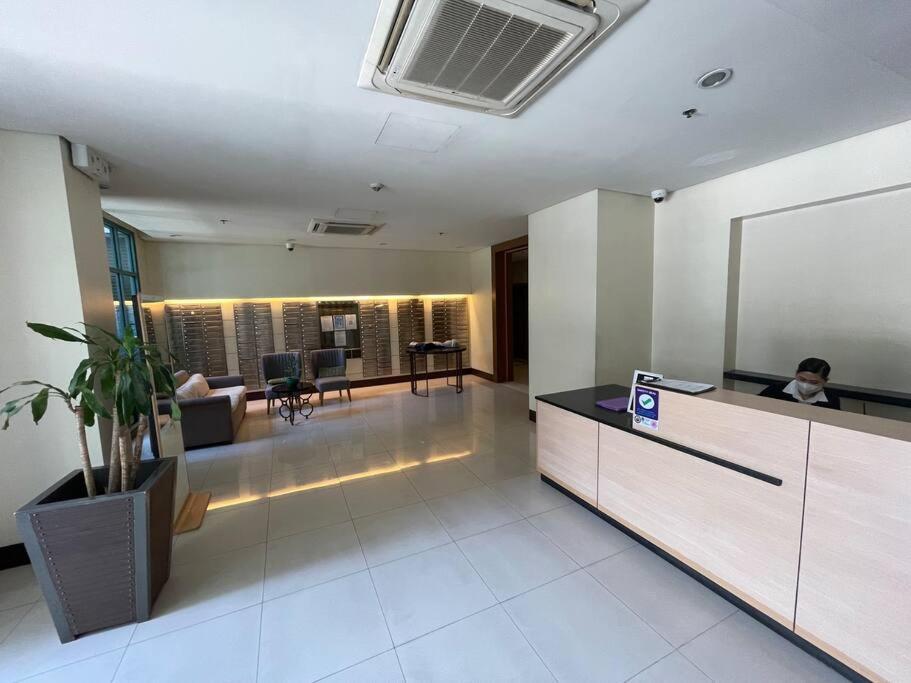 Apartamento Two Palm Tree Infront Naia Terminal 3 Manila