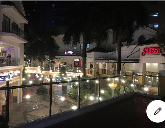 Luxurious 2 Bedroom Family Maid Rm In Eastwood *