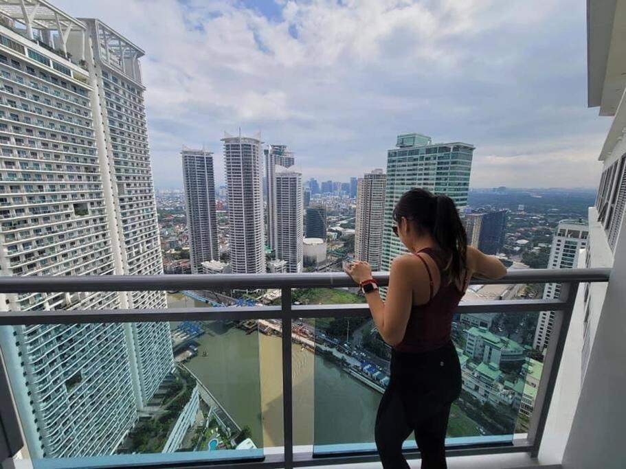 Apartment 2 Bedroom Executive Under New Management Manila