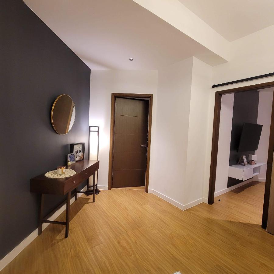 2 Bedroom Executive Under New Management Manila