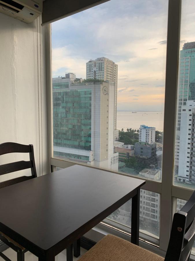Apartment 1 Bedroom With Balcony, Fully Furnished Overlooking Bay At Birch Tower, Malate, *
