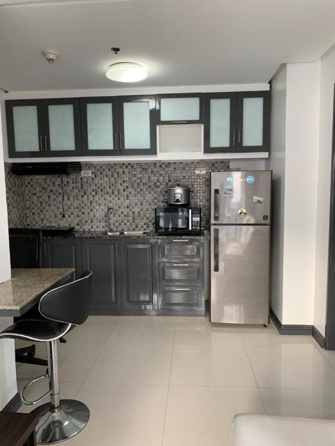1 Bedroom With Balcony, Fully Furnished Overlooking Bay At Birch Tower, Malate,