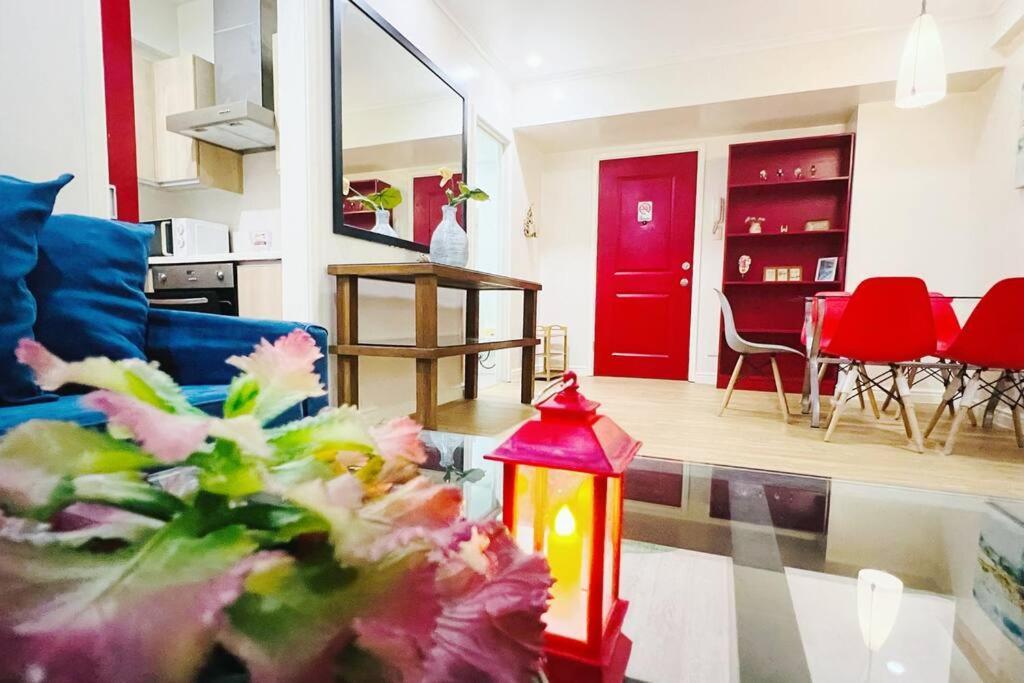Bgc 2br Near Sm Aura With Free Parking & Wi-fi