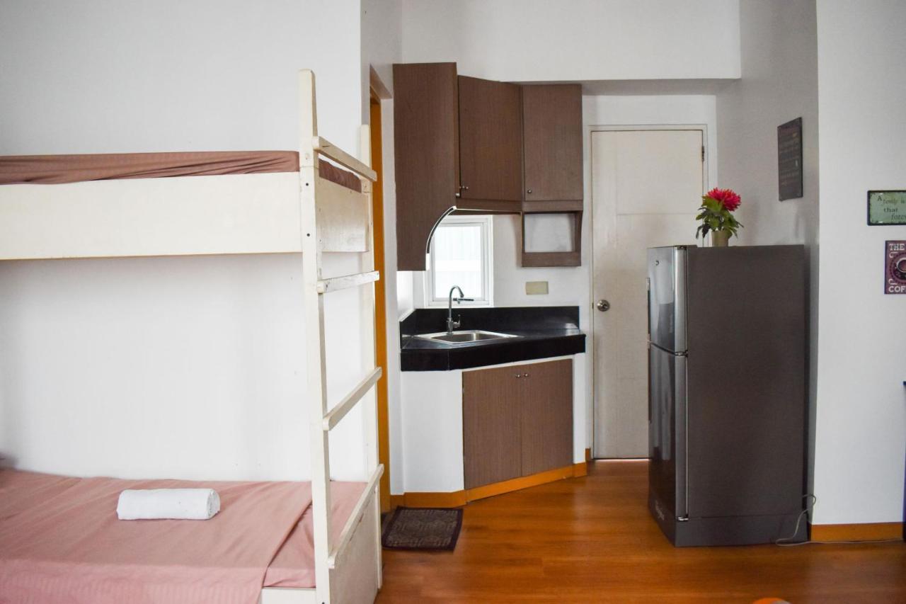 Apartment The Boni Tower By Rspl Center Manila