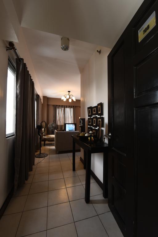 Apartment Cypress Towers Condominium