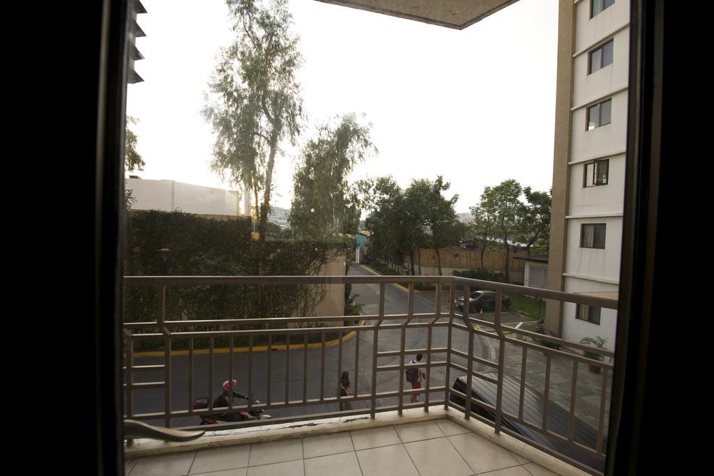 Cypress Towers Condominium Apartment *
