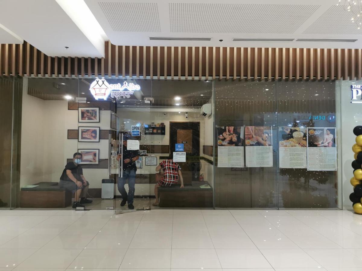 Ethan's Pad Nr. Bgc Apartment