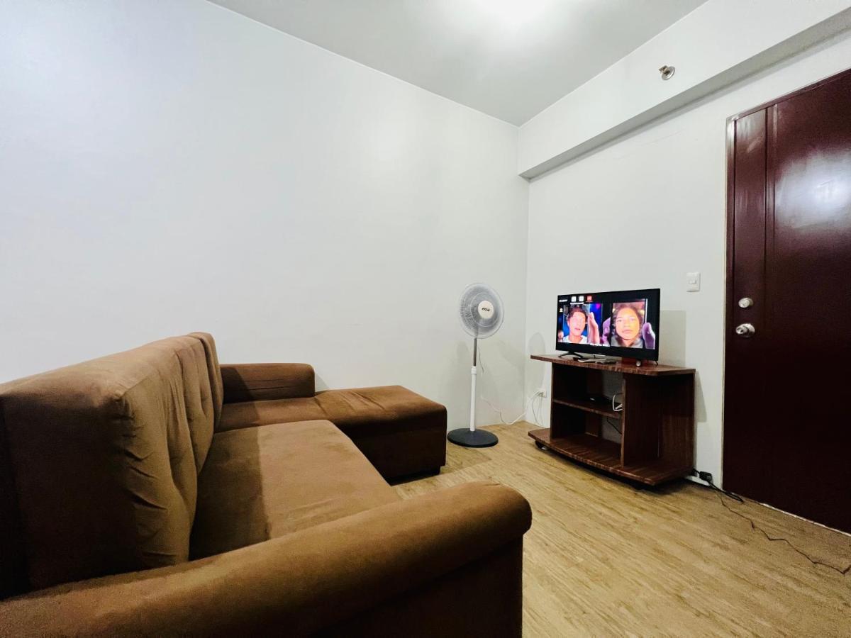 At With Free Pool Access Apartment
