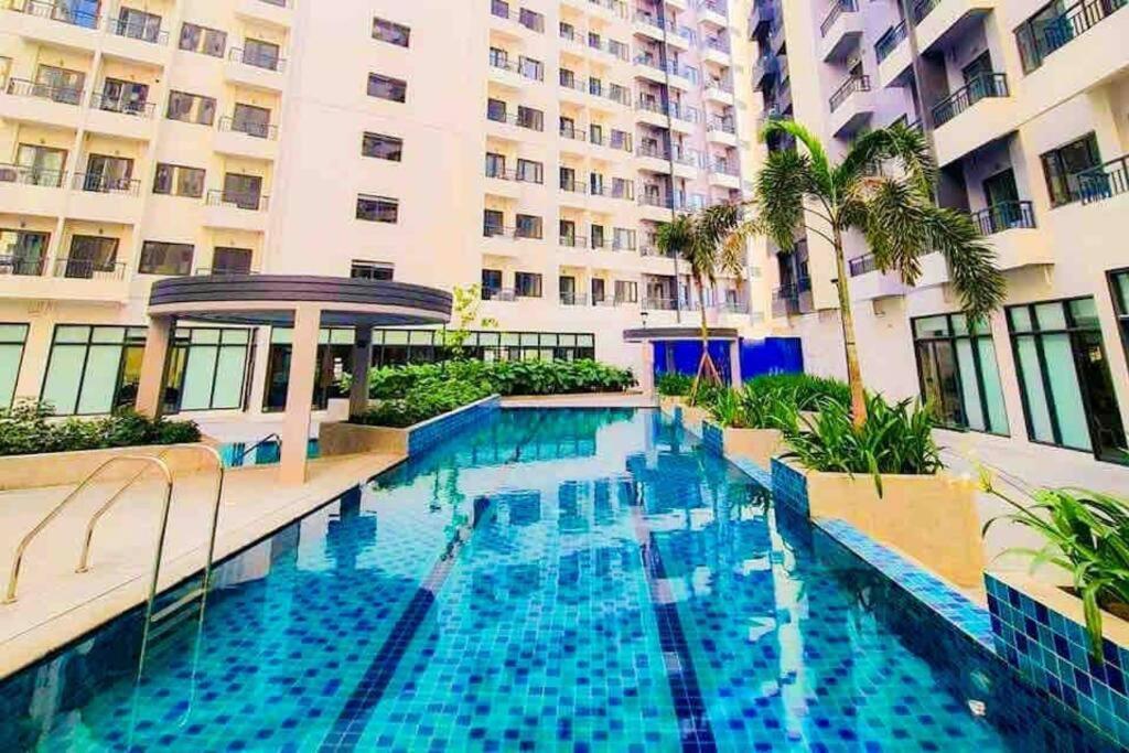 Fully Furnished 1-br Unit At Spring Residences Apartment *