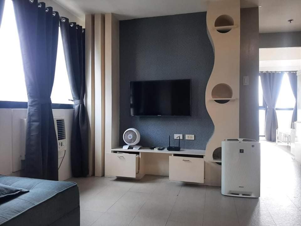 Apartment Spacious 2 Bedroom Unit With Pool