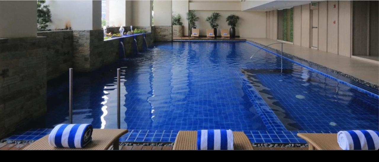 Apartment One Bedroom With Netflix At Greenbelt Makati Manila