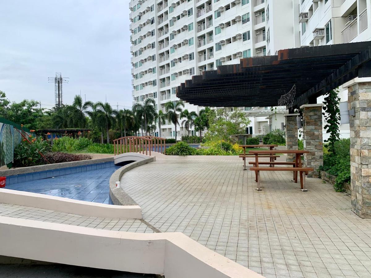 At With Free Pool Access Apartment