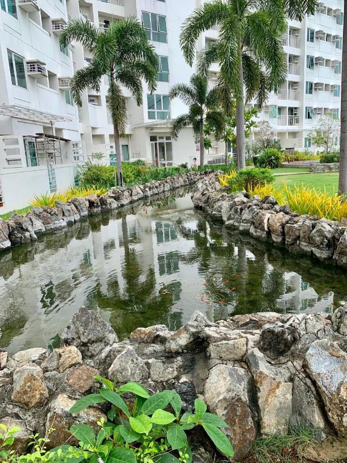 Apartment At With Free Pool Access