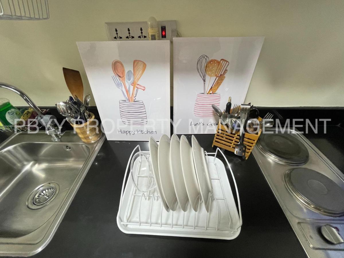 Residences Stays By Pbyy With Complimentary Breakfast For 2 Manila