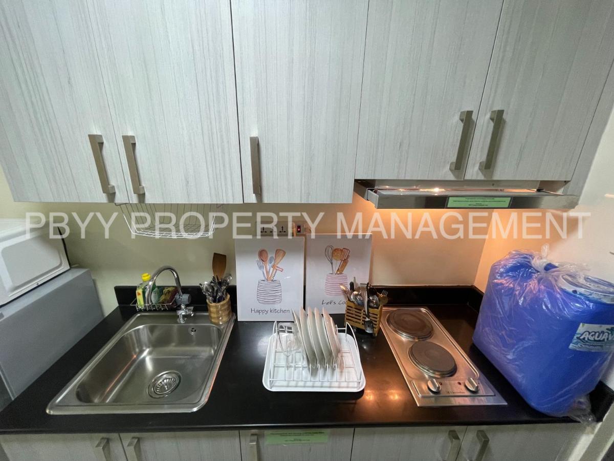 Residences Stays By Pbyy With Complimentary Breakfast For 2 Apartment *